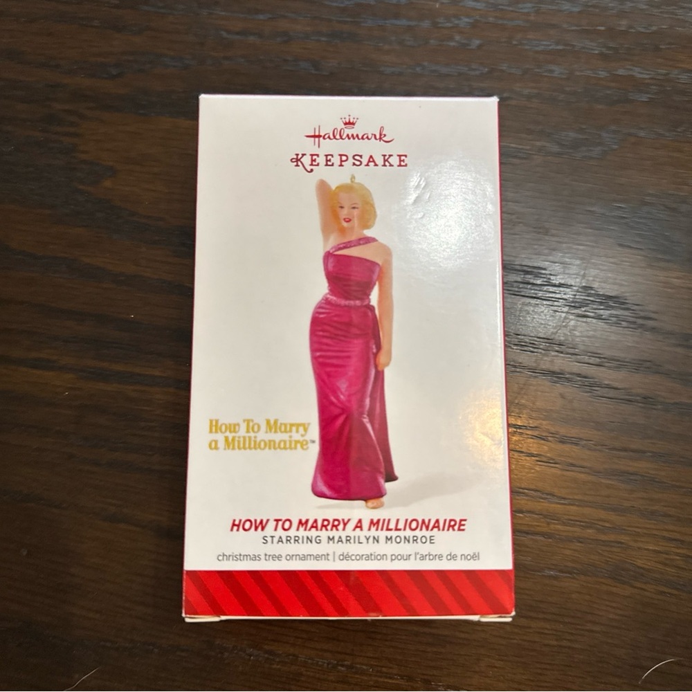 Hallmark Marilyn Monroe How to Marry A Millionaire Ornament 2014
